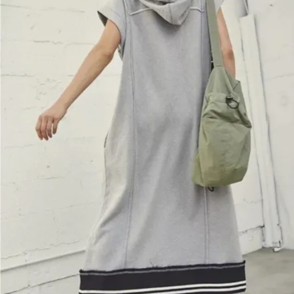 Free People Match Up Maxi Sweatshirt Hoodie No Sleeves Ribbed Hem Gray - Picture 2 of 6
